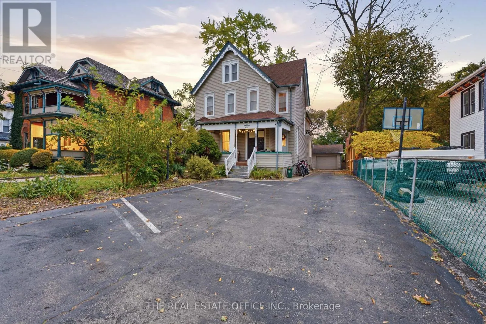 4327 SIMCOE STREET
