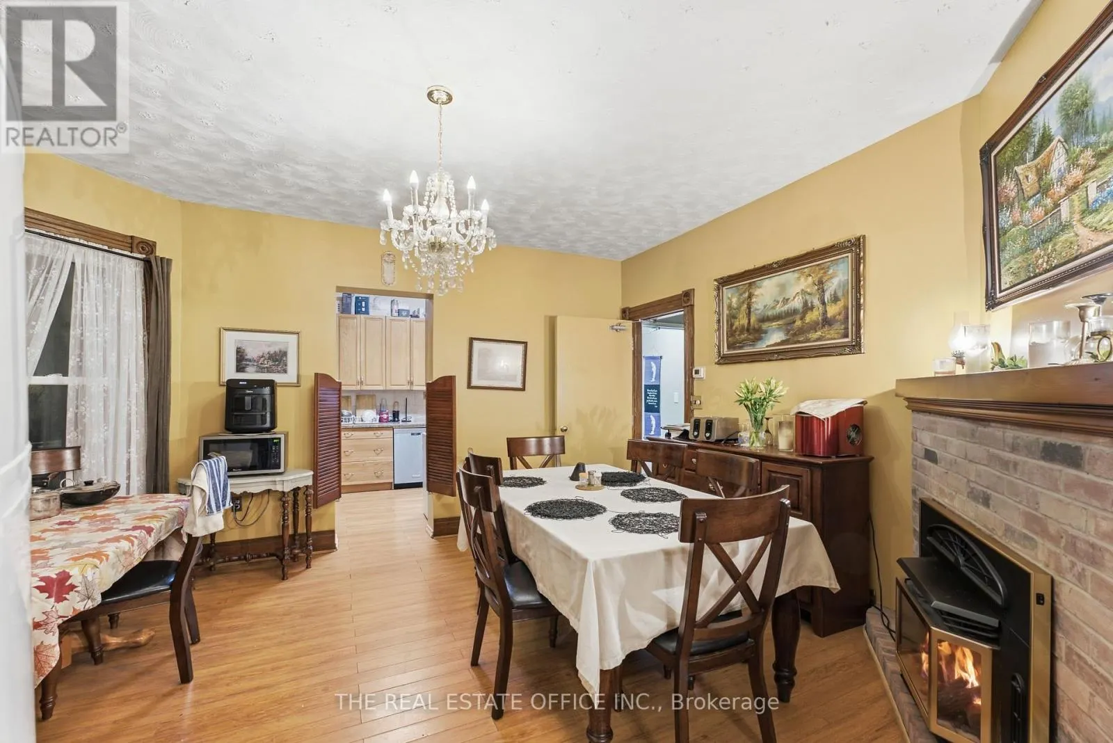 4327 SIMCOE STREET