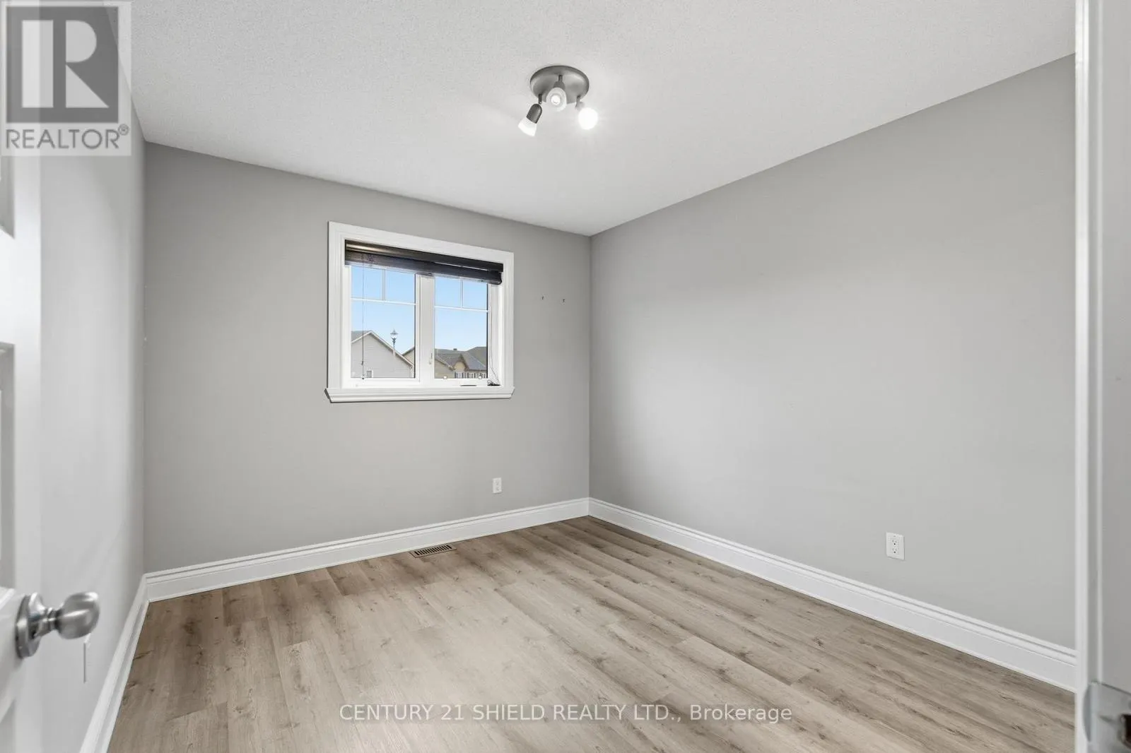 1140 CLEMENT COURT