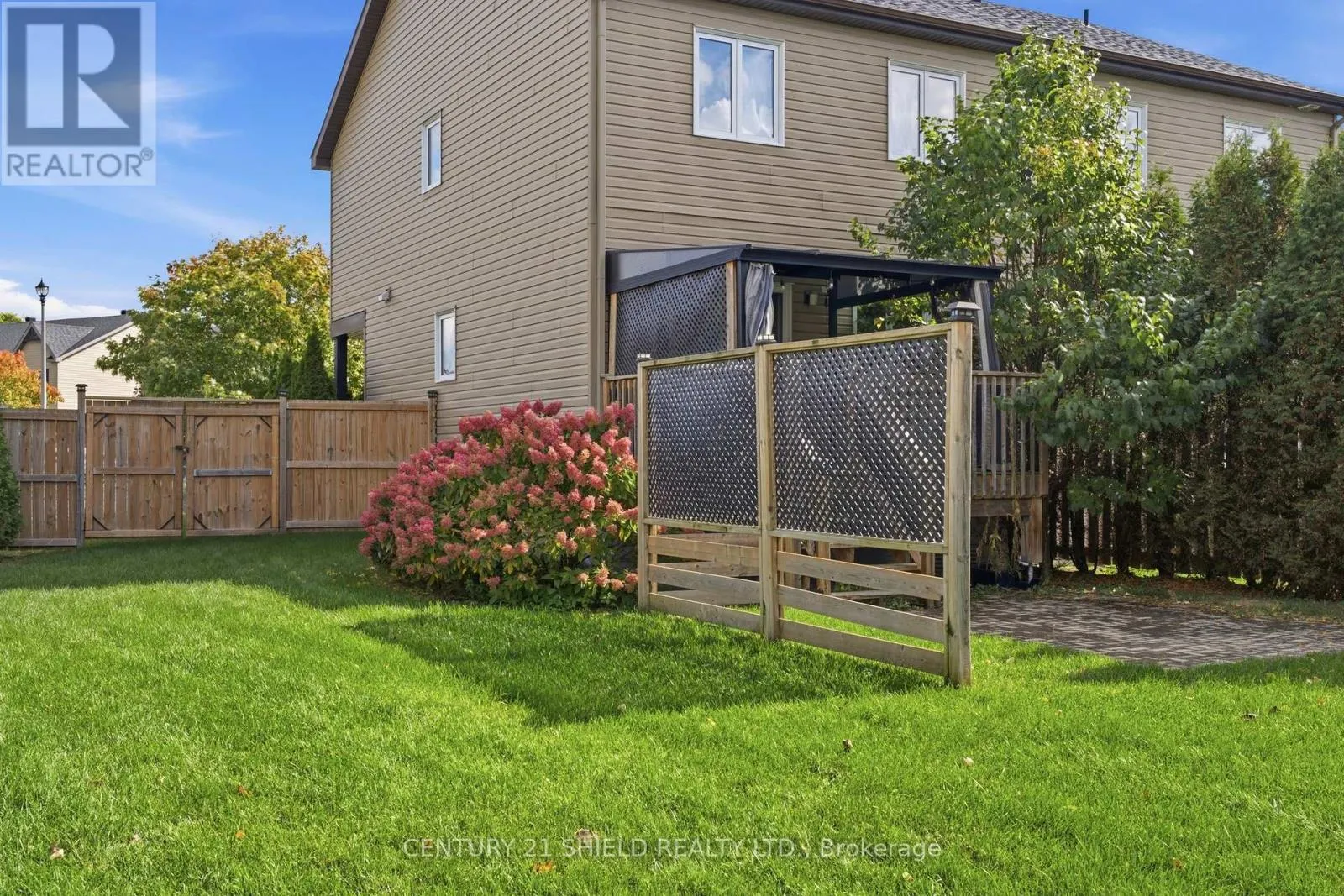 1140 CLEMENT COURT