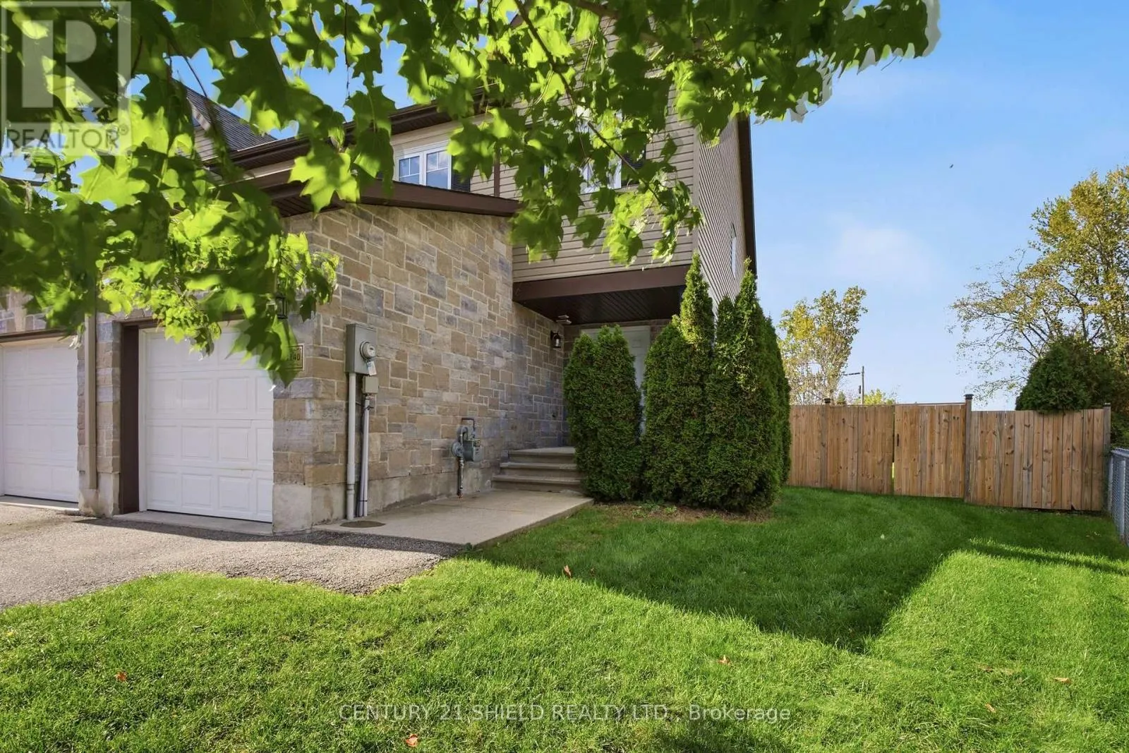 1140 CLEMENT COURT