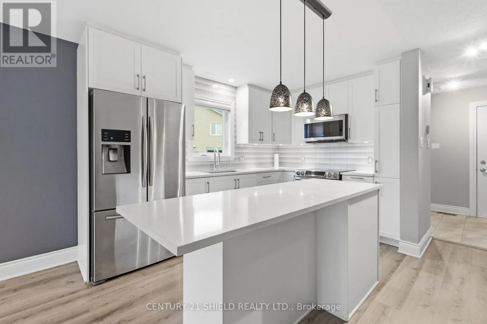 1140 CLEMENT COURT