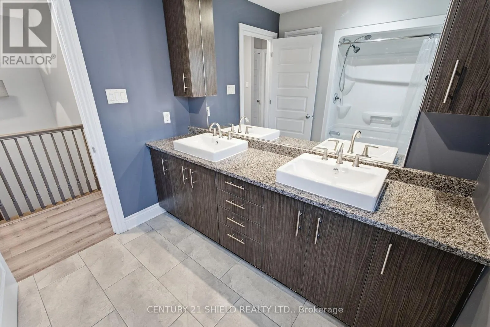 1140 CLEMENT COURT