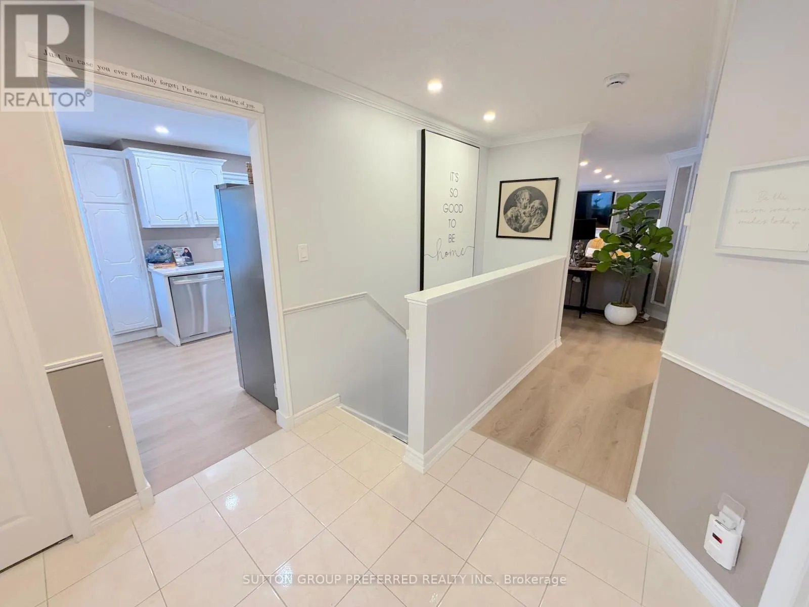 4 - 163 PINE VALLEY DRIVE #4
