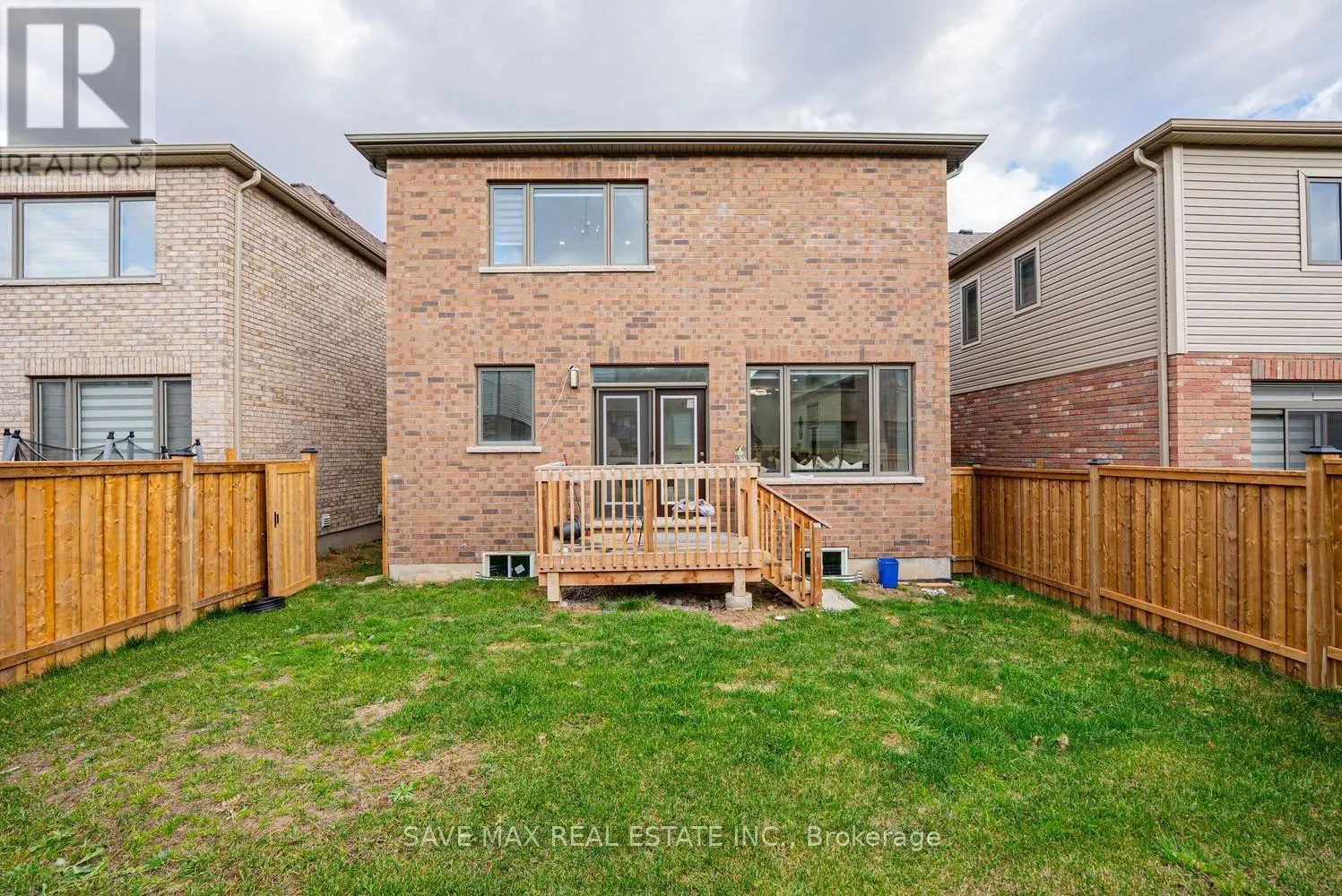 42 PRINCE PHILIP BOULEVARD