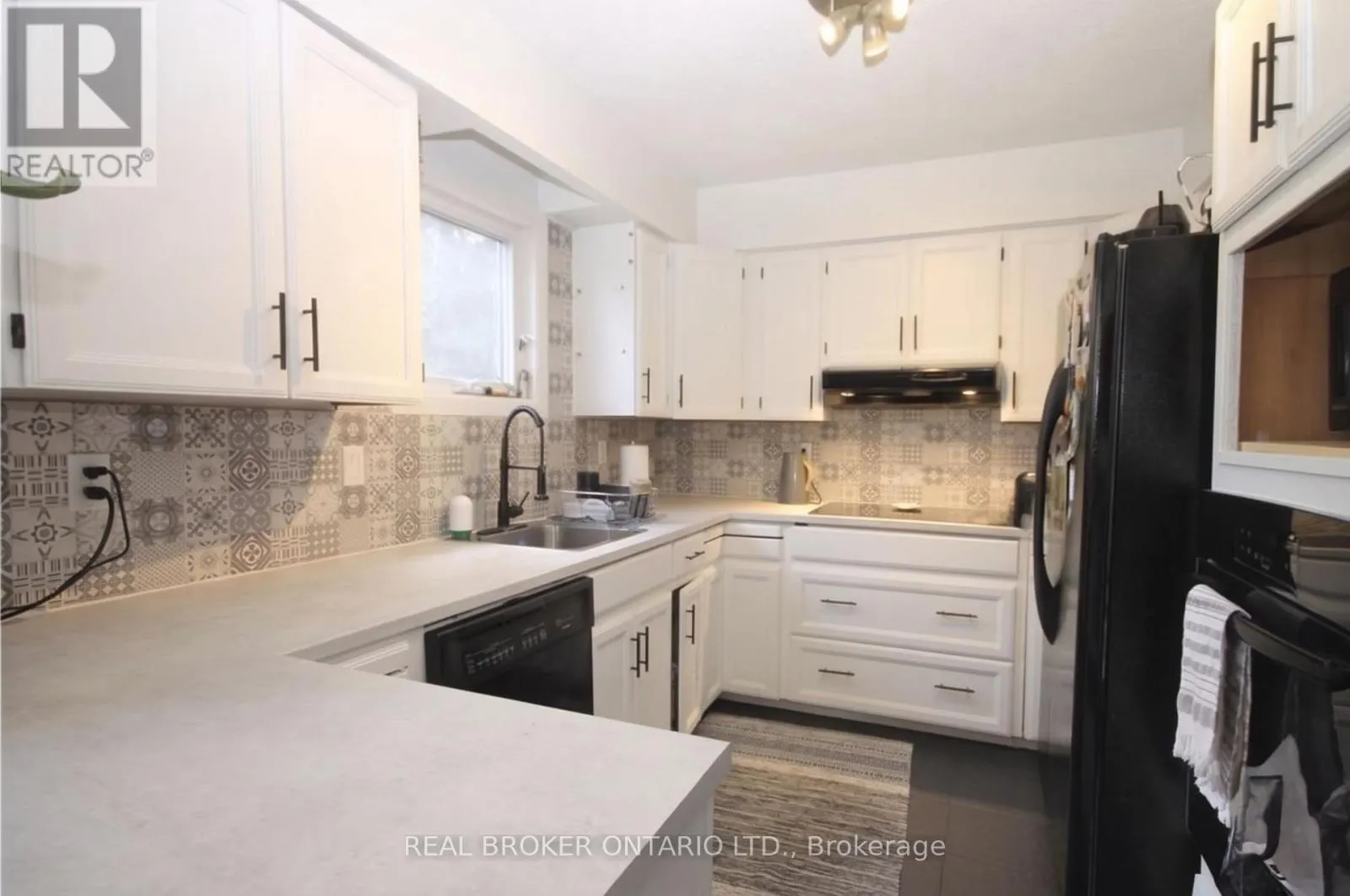 1 - 28 LEEMING DRIVE