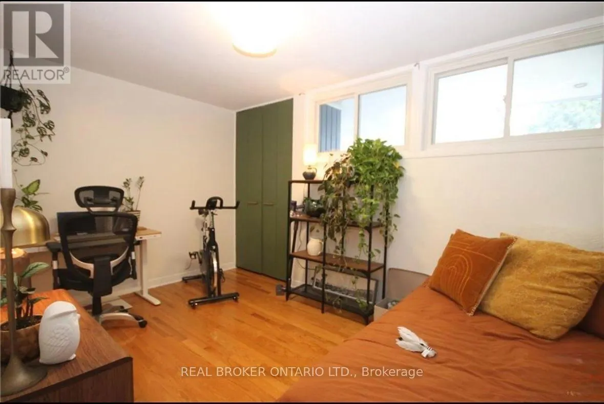 1 - 28 LEEMING DRIVE