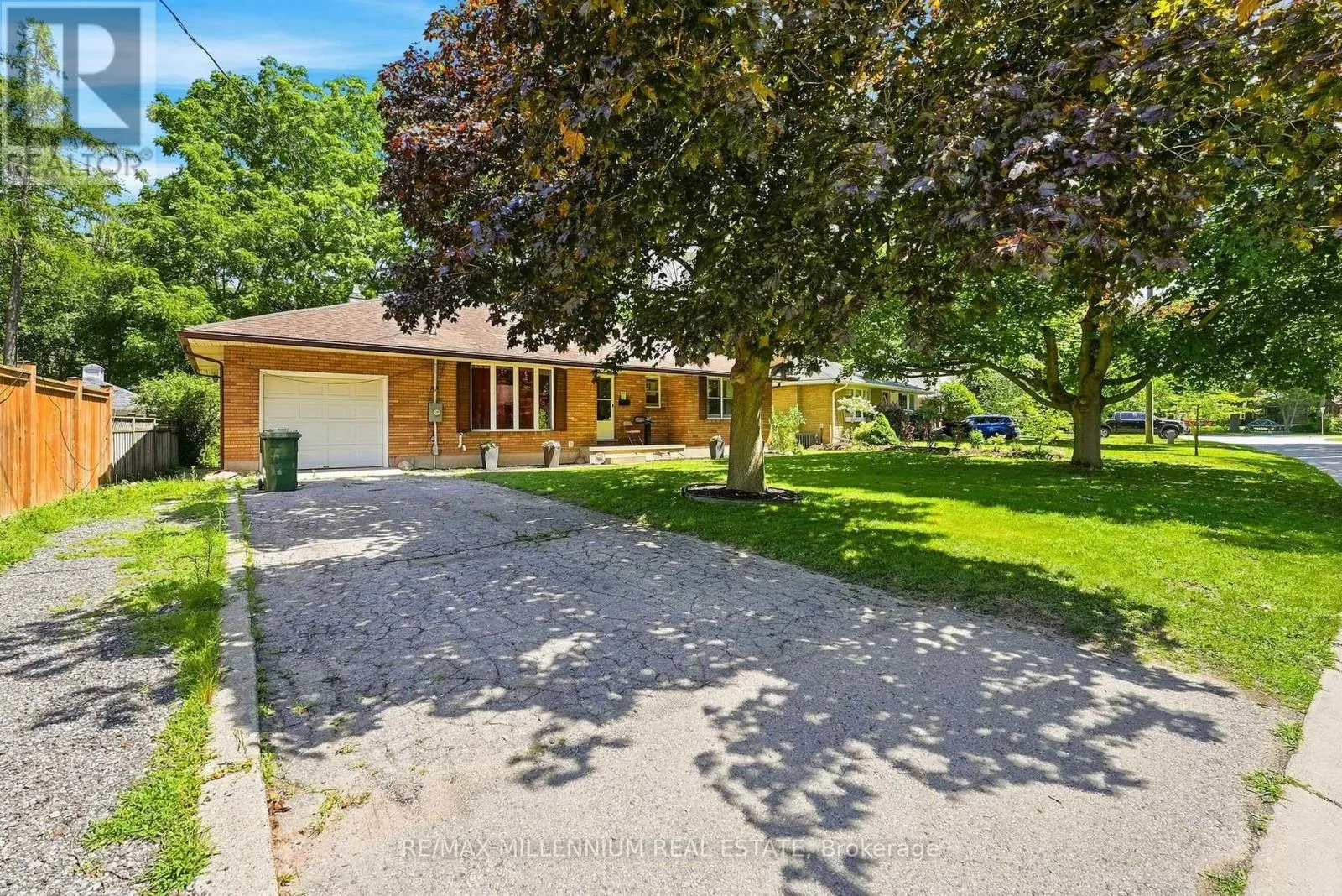 22 MONTGOMERY ROAD