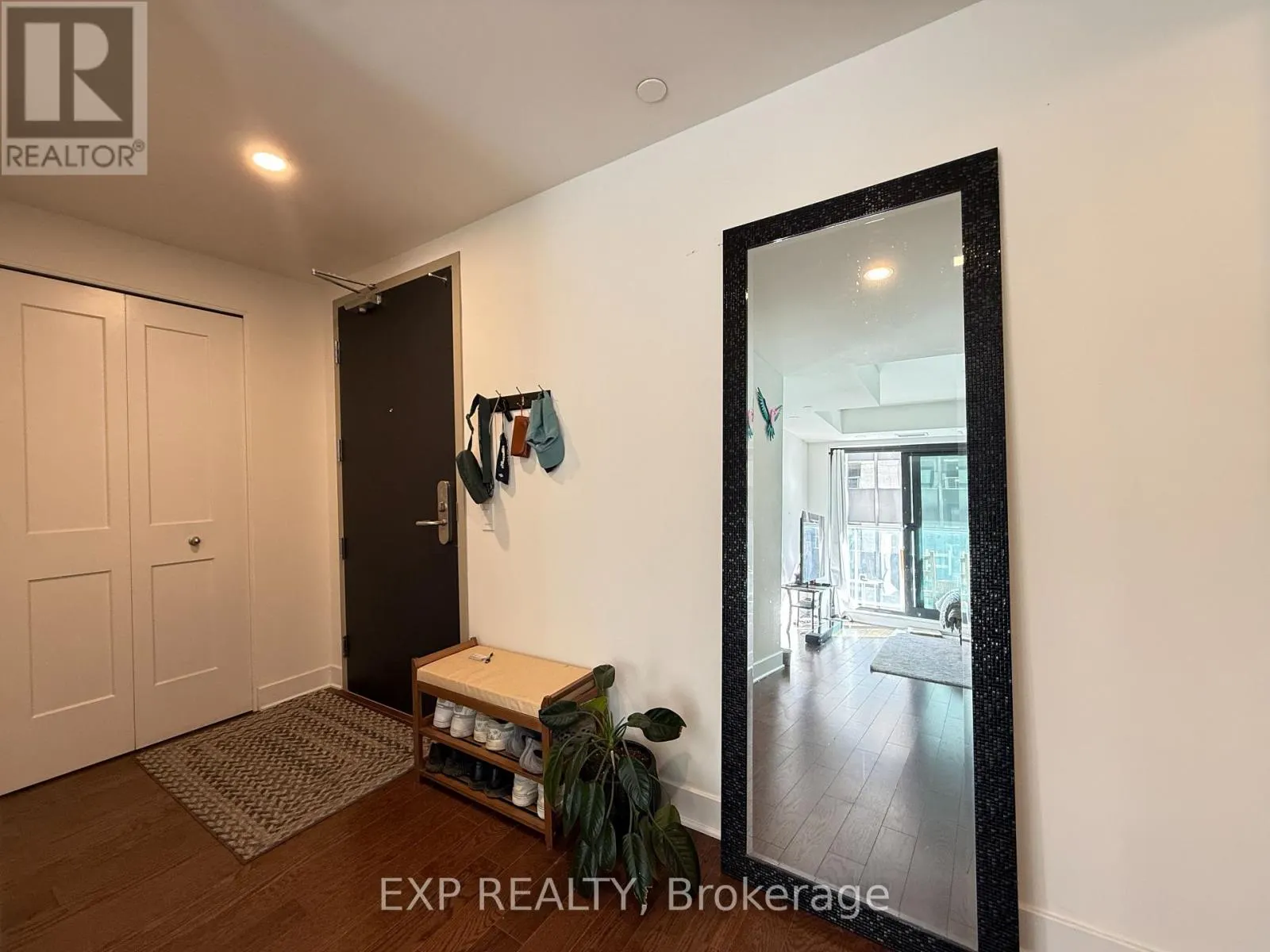 1001 - 180 GEORGE STREET