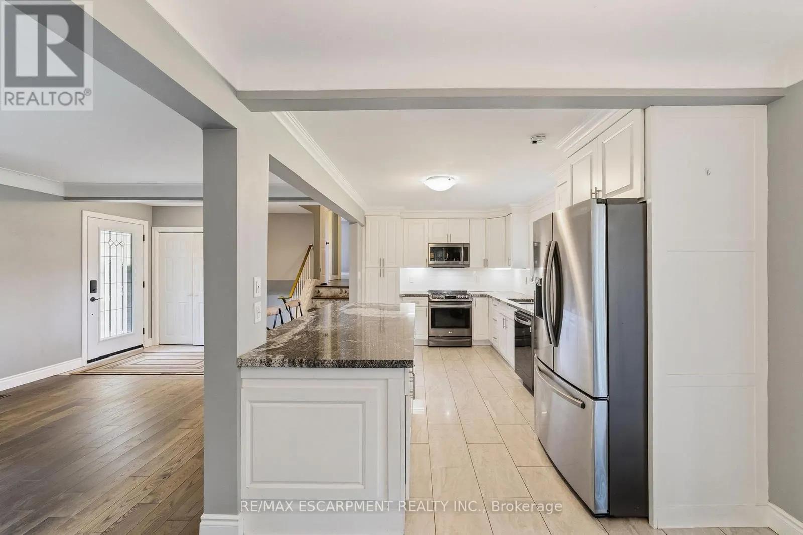 205 SUNNYRIDGE ROAD