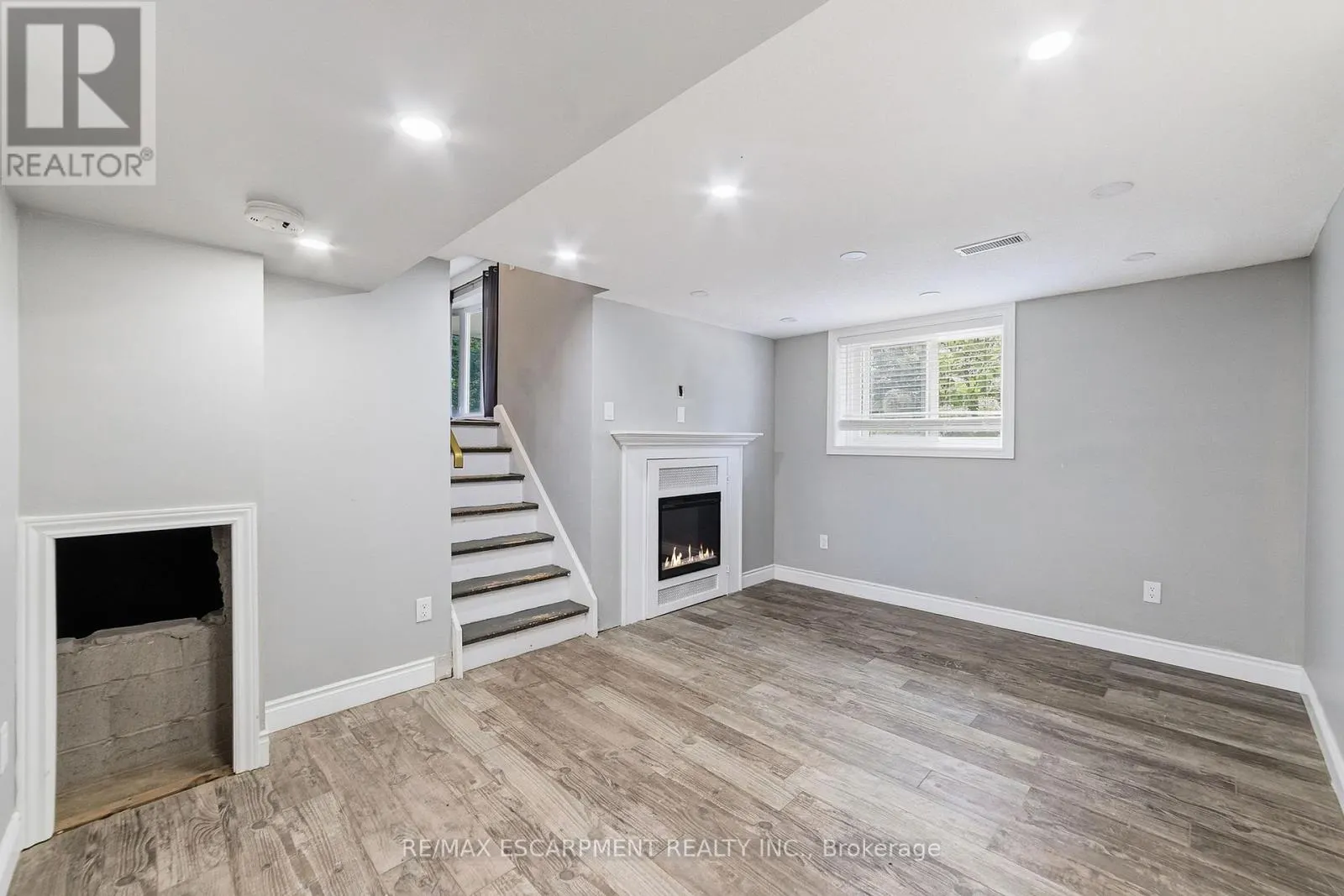 205 SUNNYRIDGE ROAD