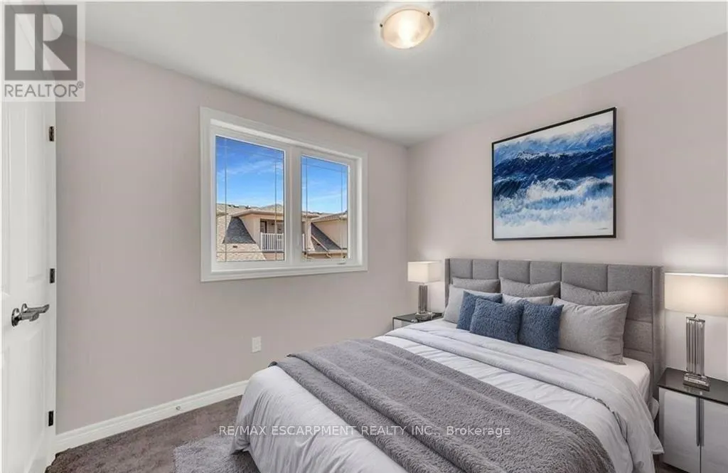 39 - 19 PICARDY DRIVE