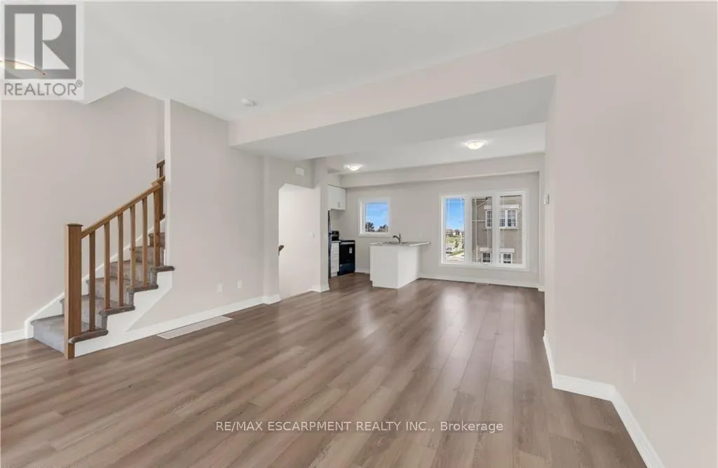 39 - 19 PICARDY DRIVE