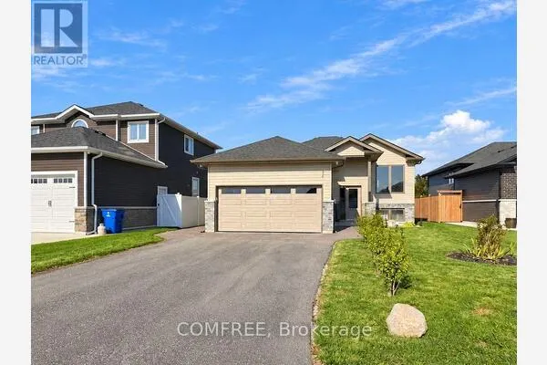 32 HAWTHORNE CRESCENT
