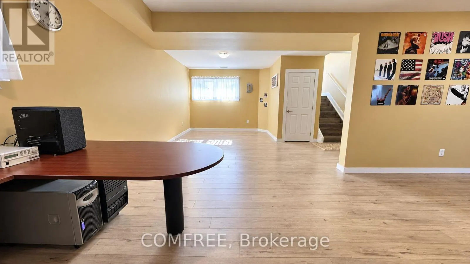 32 HAWTHORNE CRESCENT