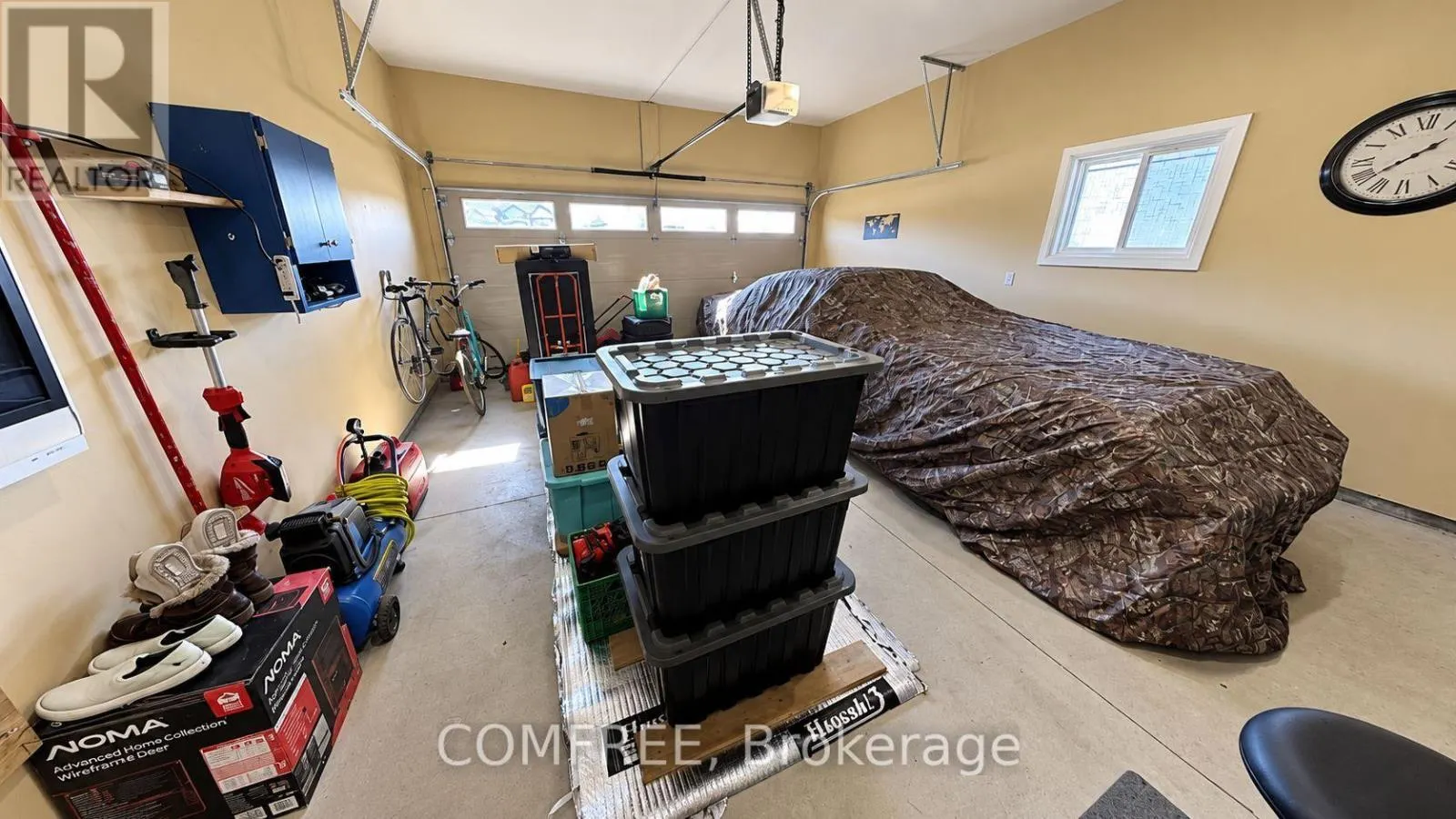 32 HAWTHORNE CRESCENT