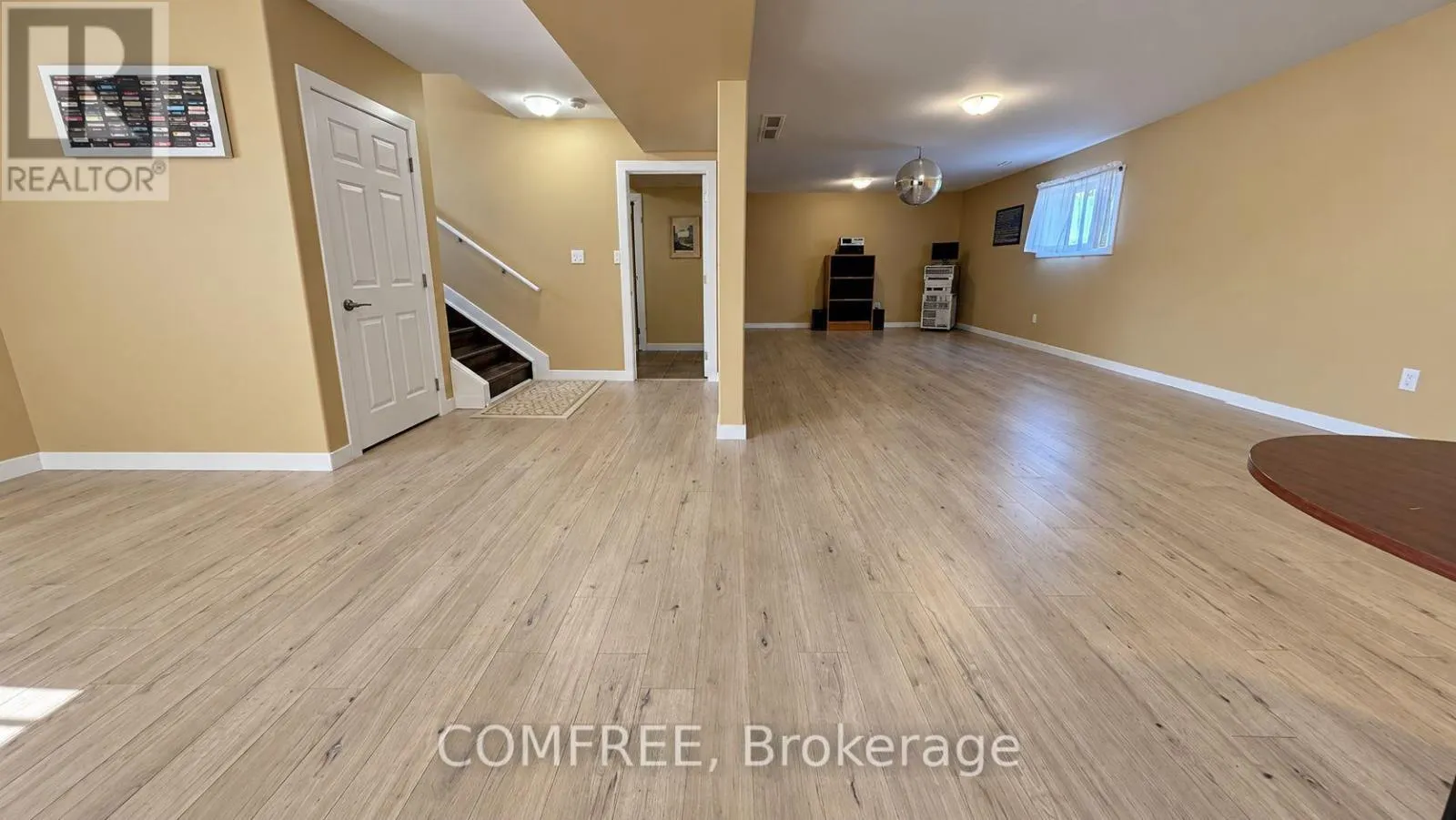 32 HAWTHORNE CRESCENT