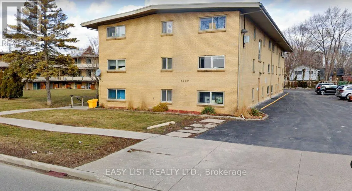 27 - 8650 WYANDOTTE STREET E