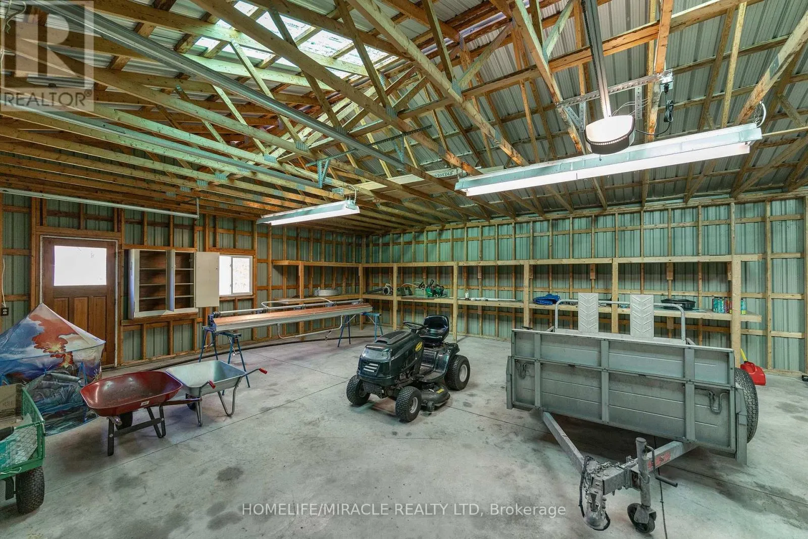 3752 FAIRGROUND ROAD