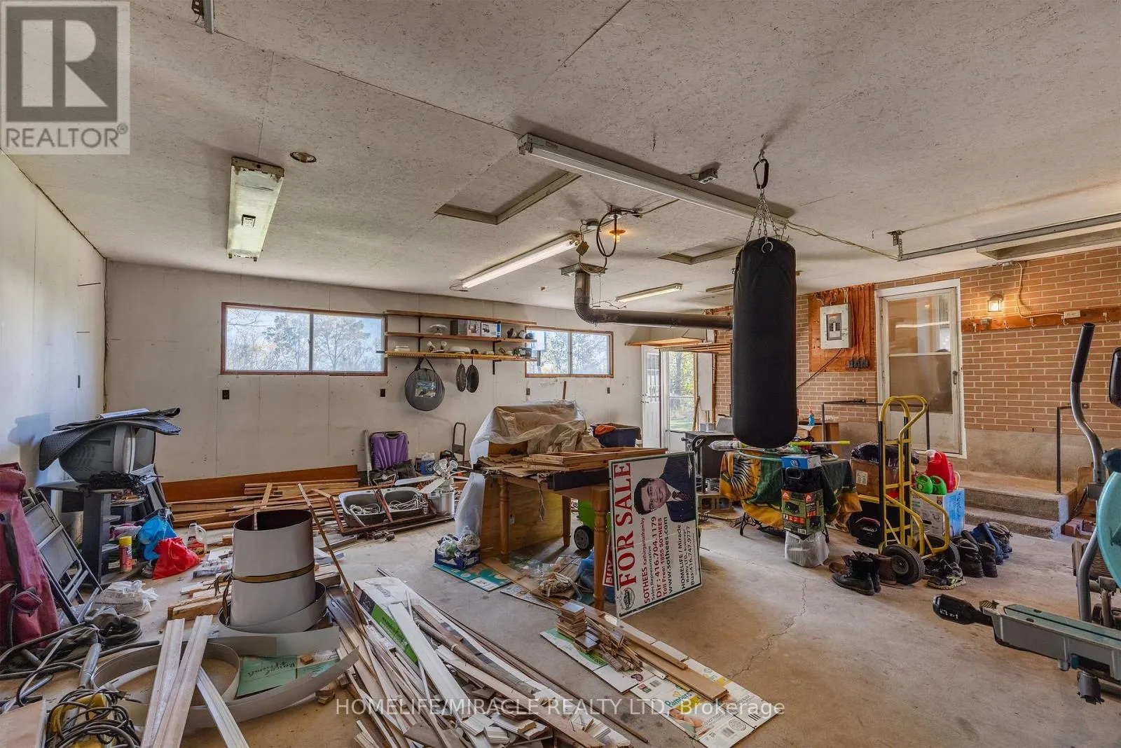 3752 FAIRGROUND ROAD