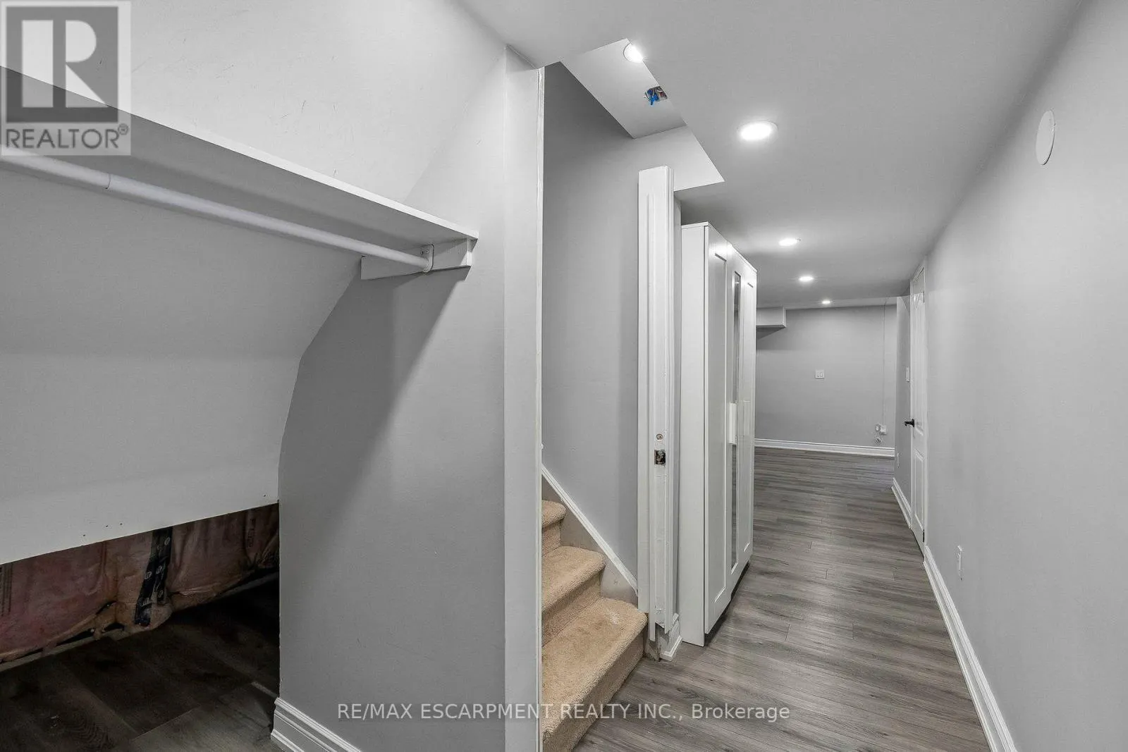 16 ALEXANDRA DRIVE