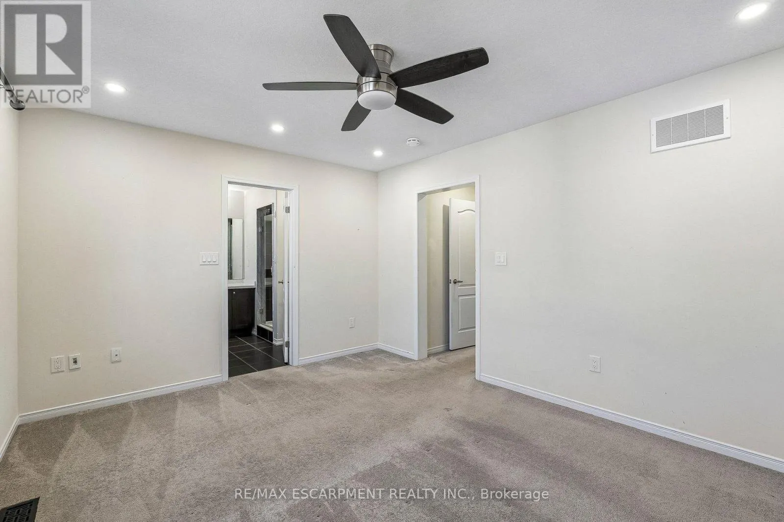 16 ALEXANDRA DRIVE