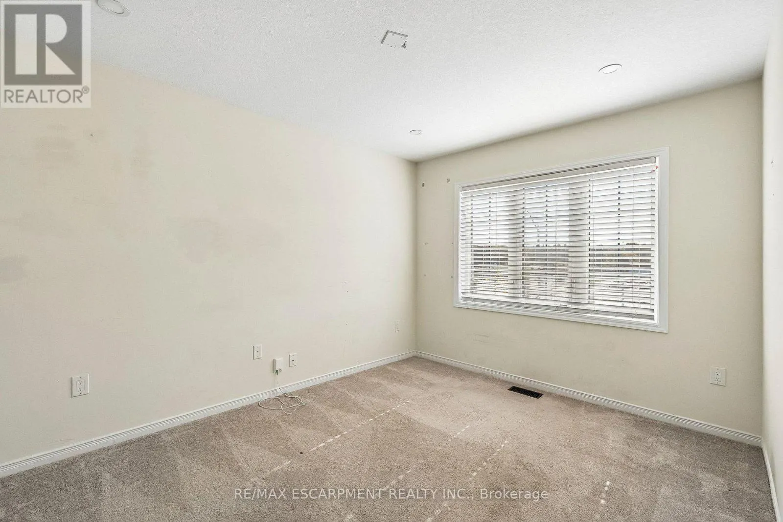 16 ALEXANDRA DRIVE