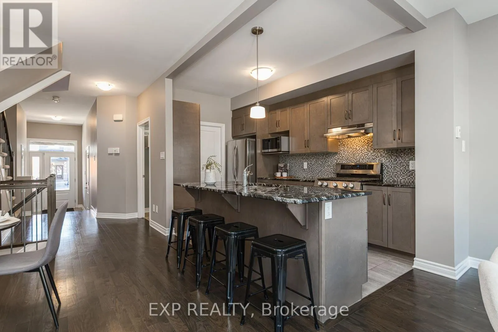 811 LOOSESTRIFE WAY