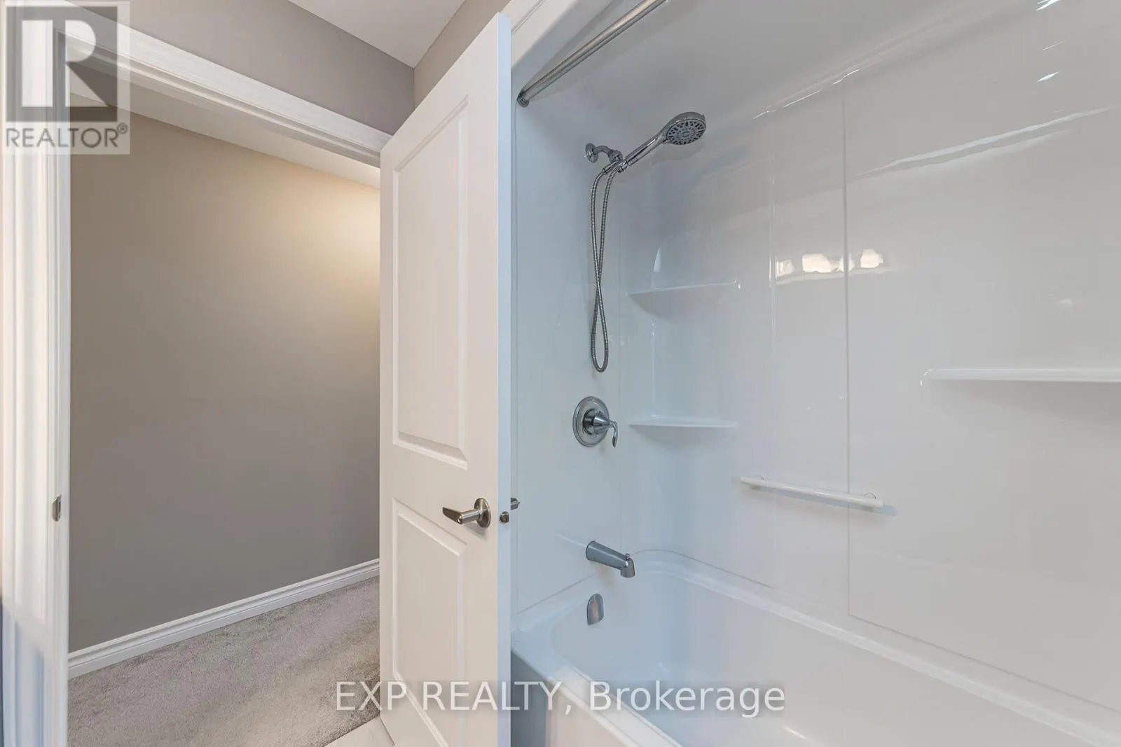 811 LOOSESTRIFE WAY
