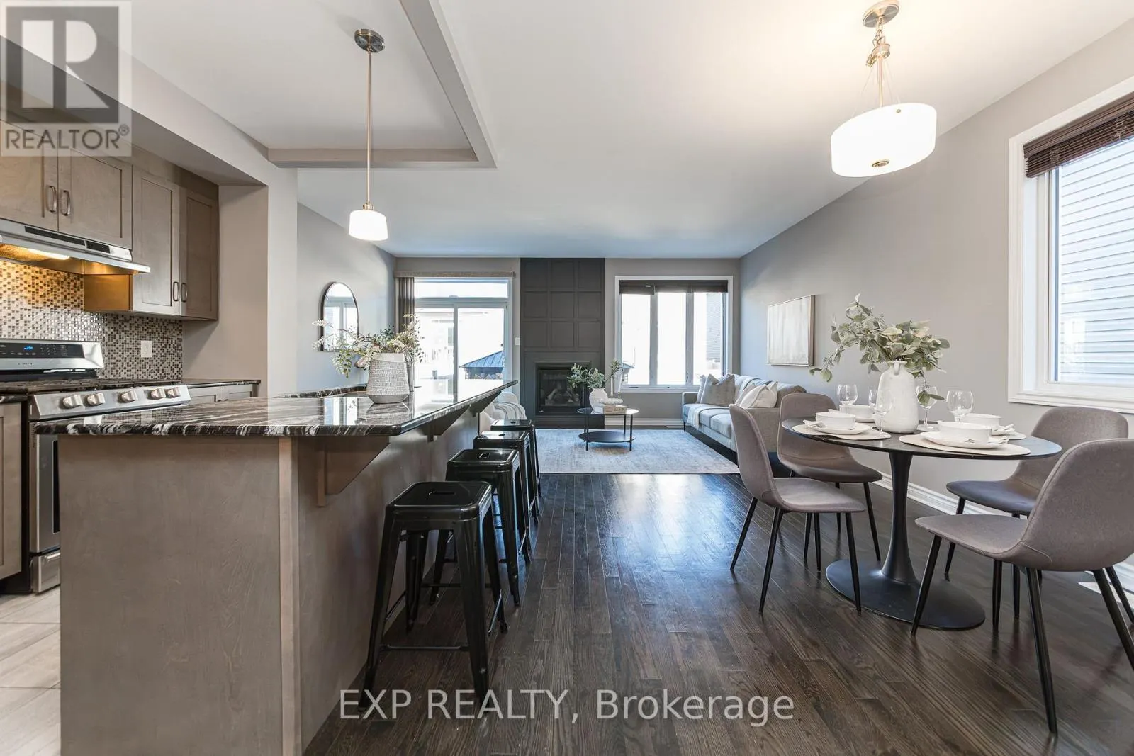 811 LOOSESTRIFE WAY
