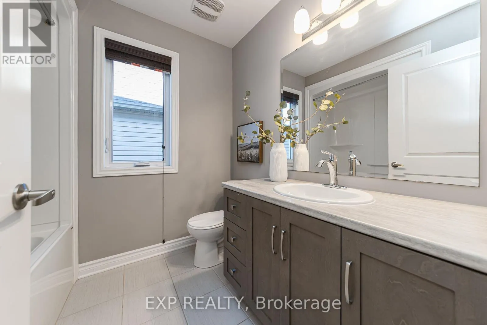811 LOOSESTRIFE WAY