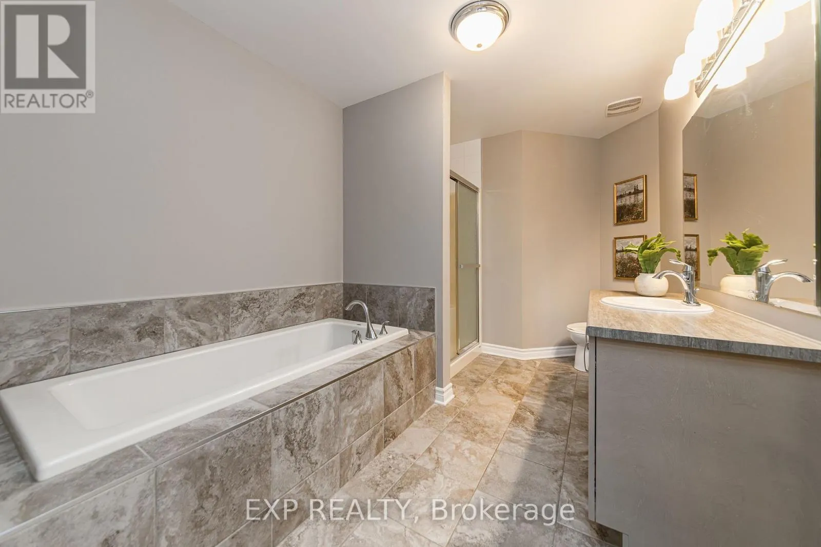 811 LOOSESTRIFE WAY