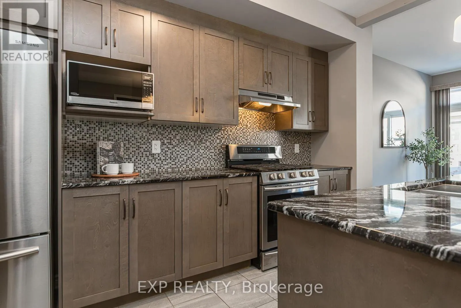 811 LOOSESTRIFE WAY
