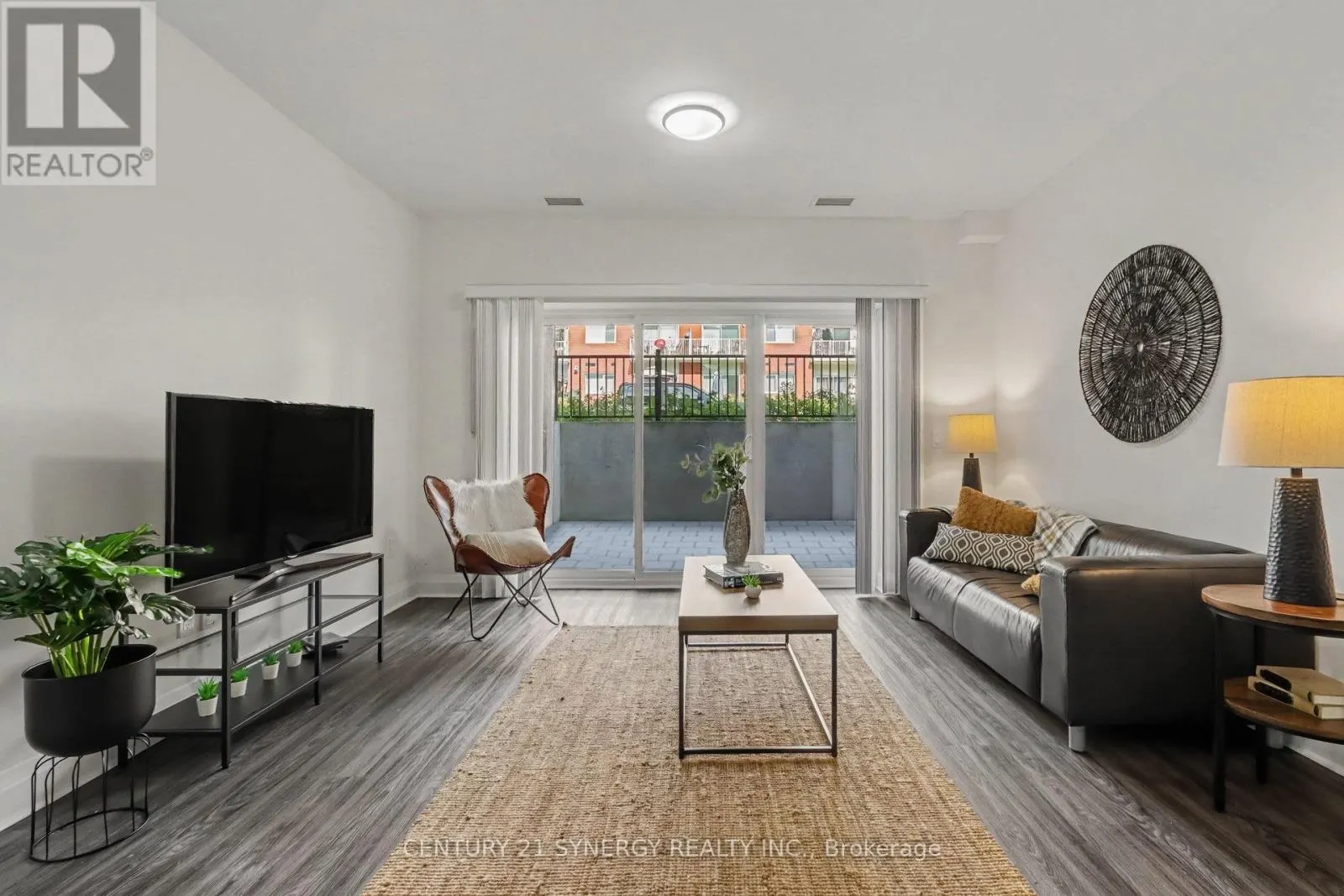 1D - 40 MCGILL STREET S