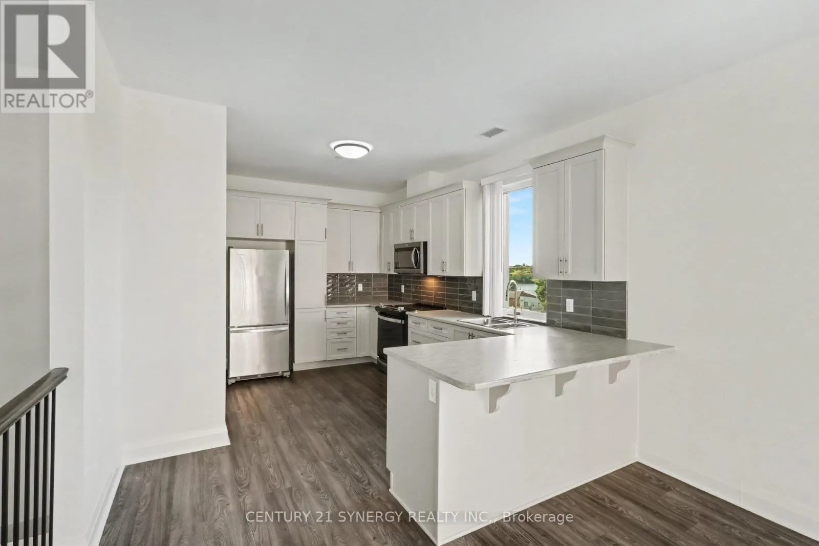 3E - 40 MCGILL STREET S