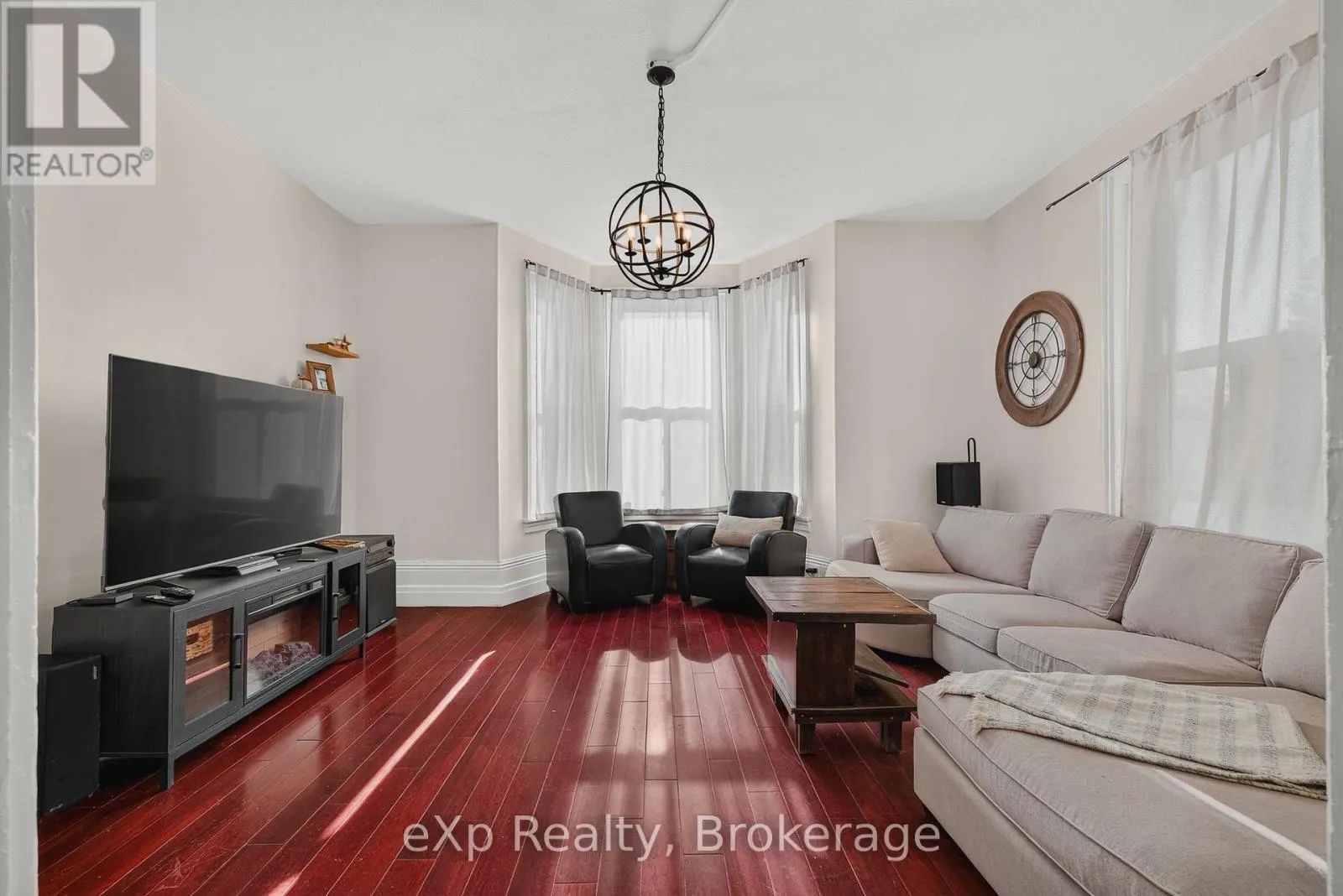 35 TORONTO ROAD