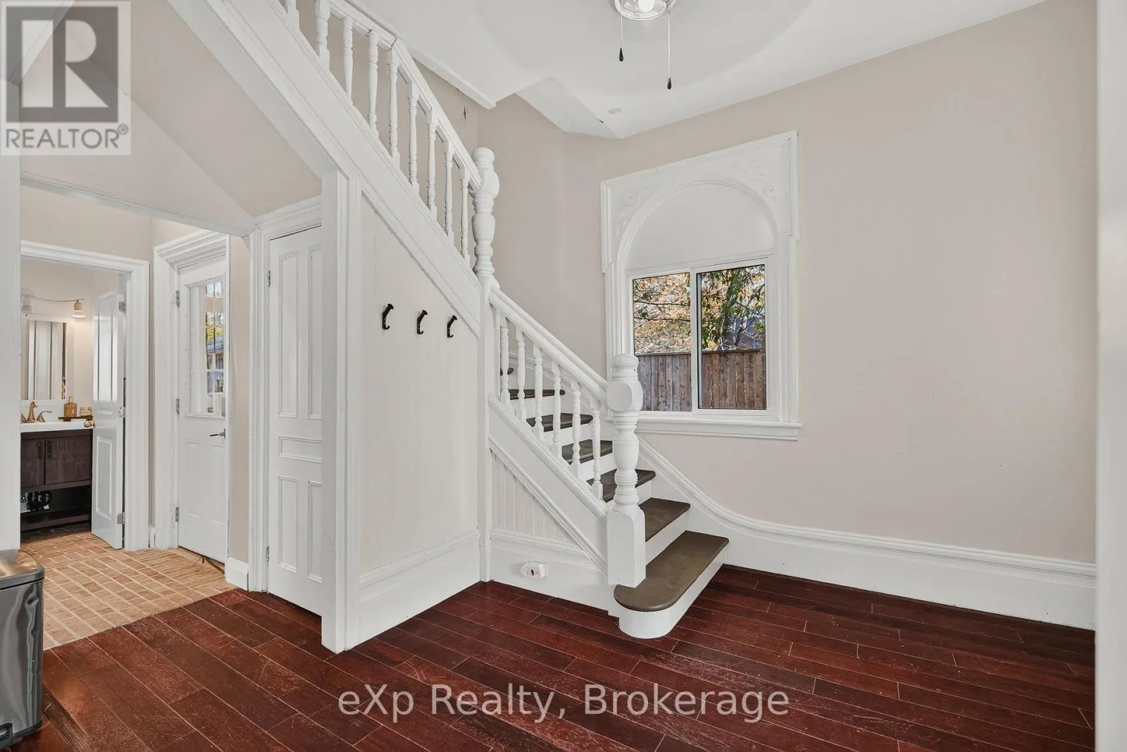 35 TORONTO ROAD