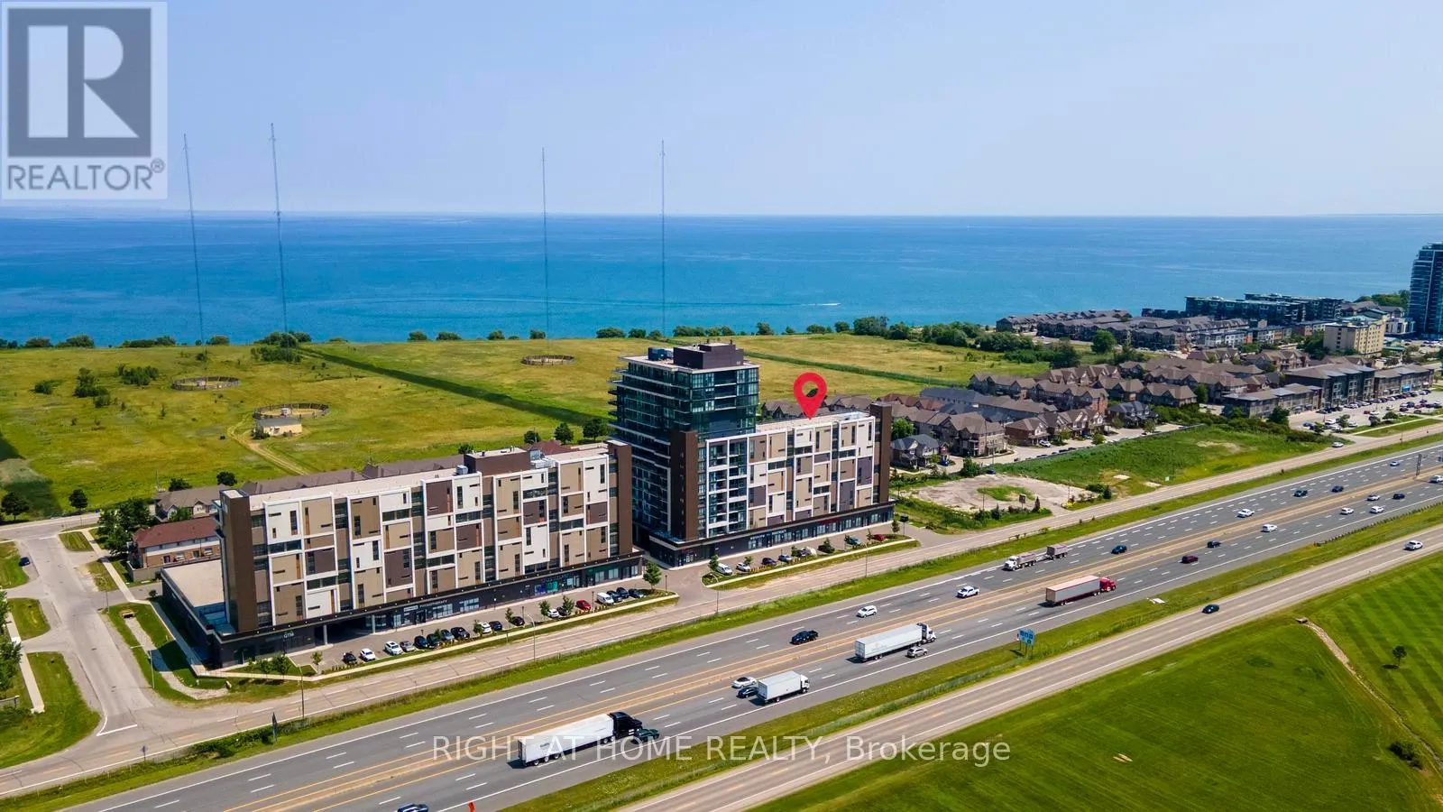 319 - 550 NORTH SERVICE ROAD