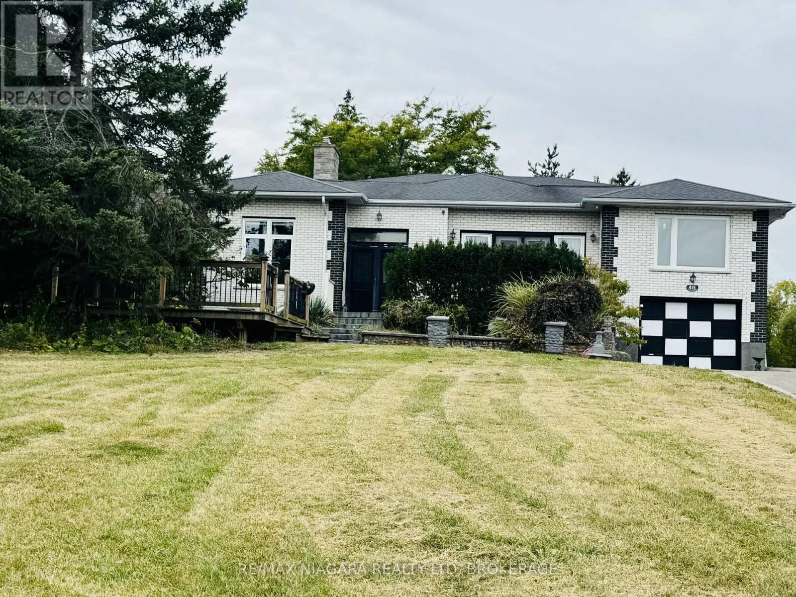 415 NIAGARA BOULEVARD