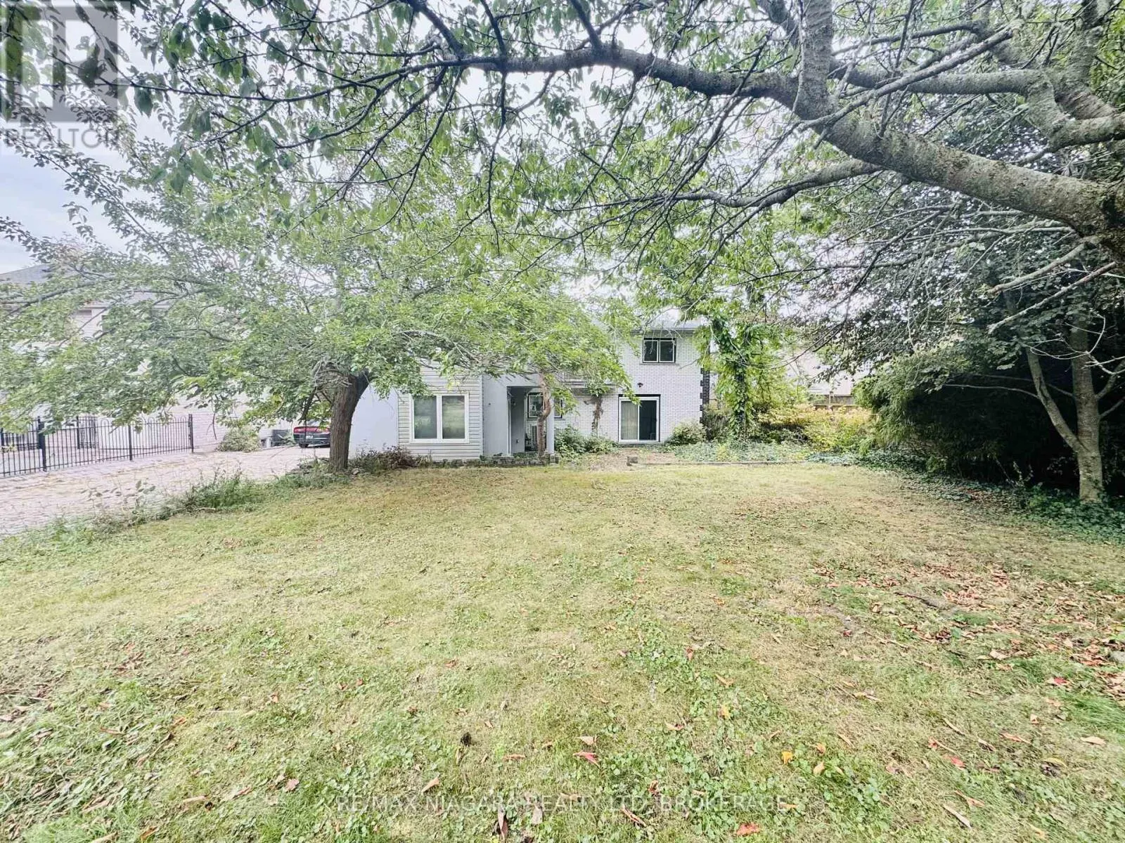 415 NIAGARA BOULEVARD