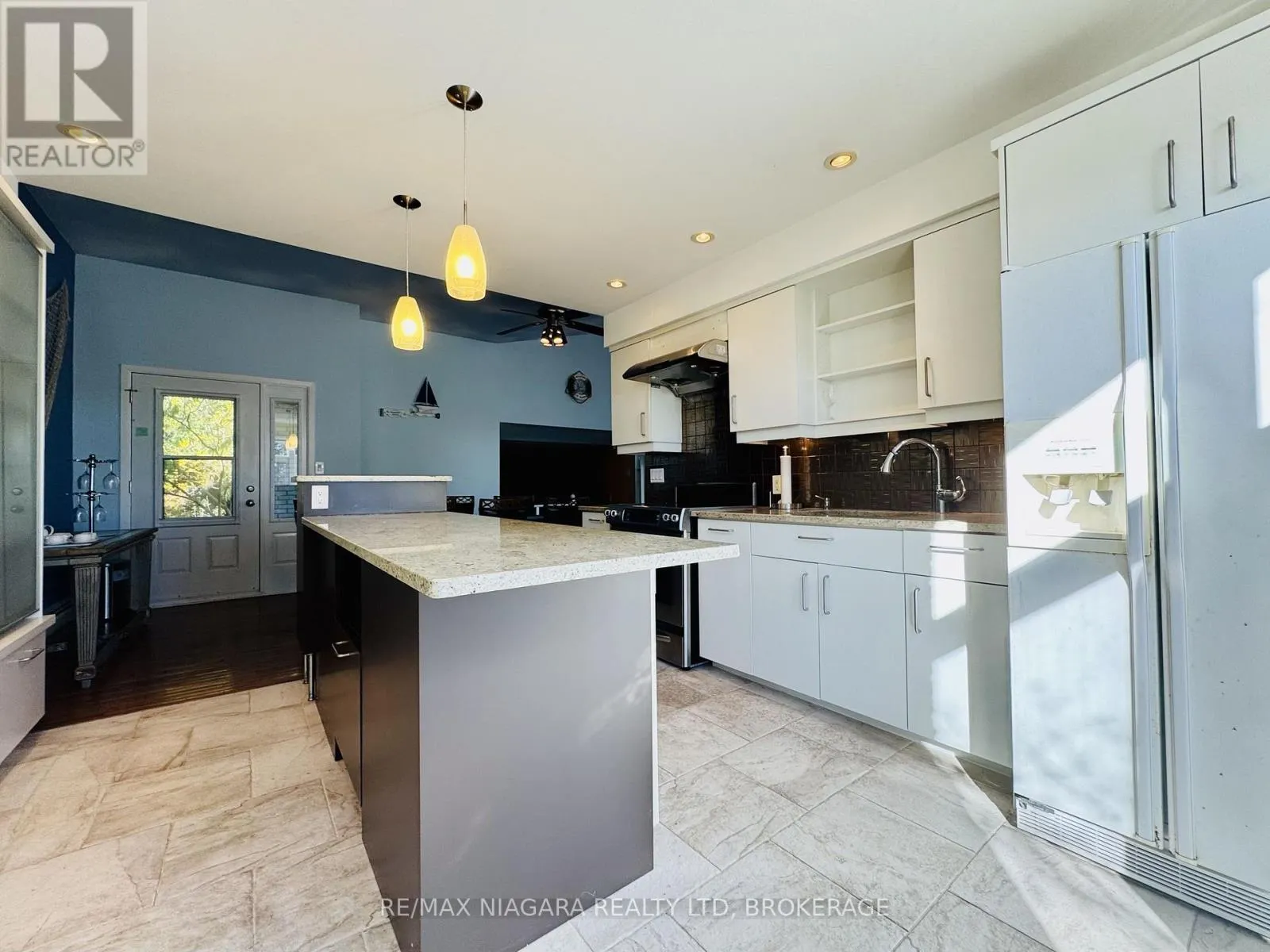 415 NIAGARA BOULEVARD