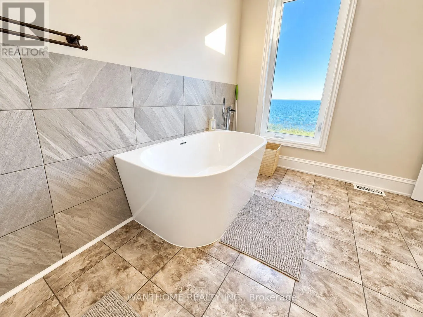 441 LAKESHORE ROAD