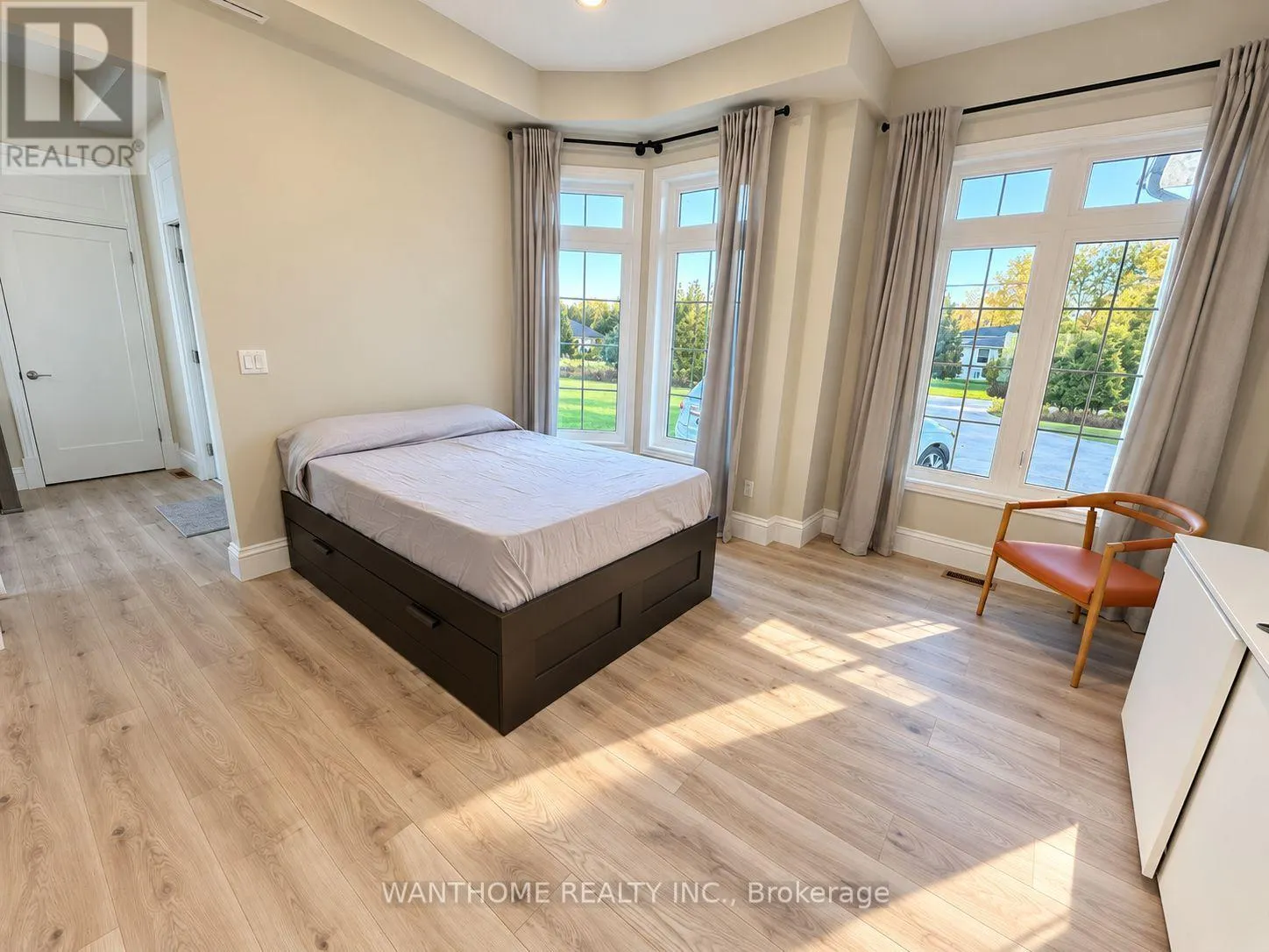 441 LAKESHORE ROAD