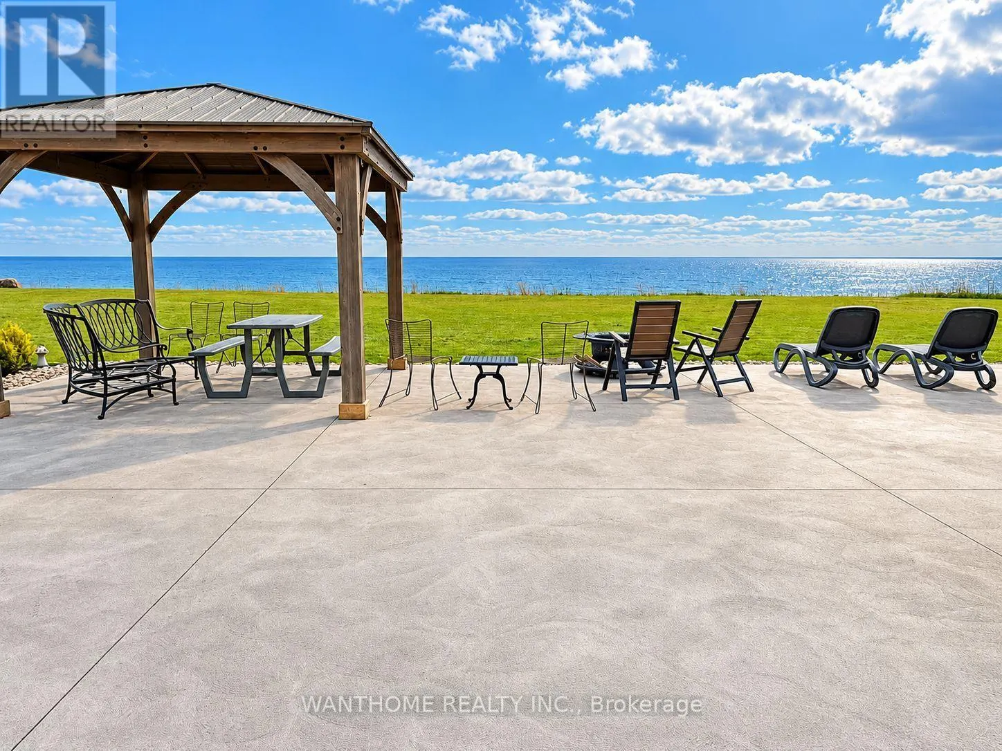 441 LAKESHORE ROAD