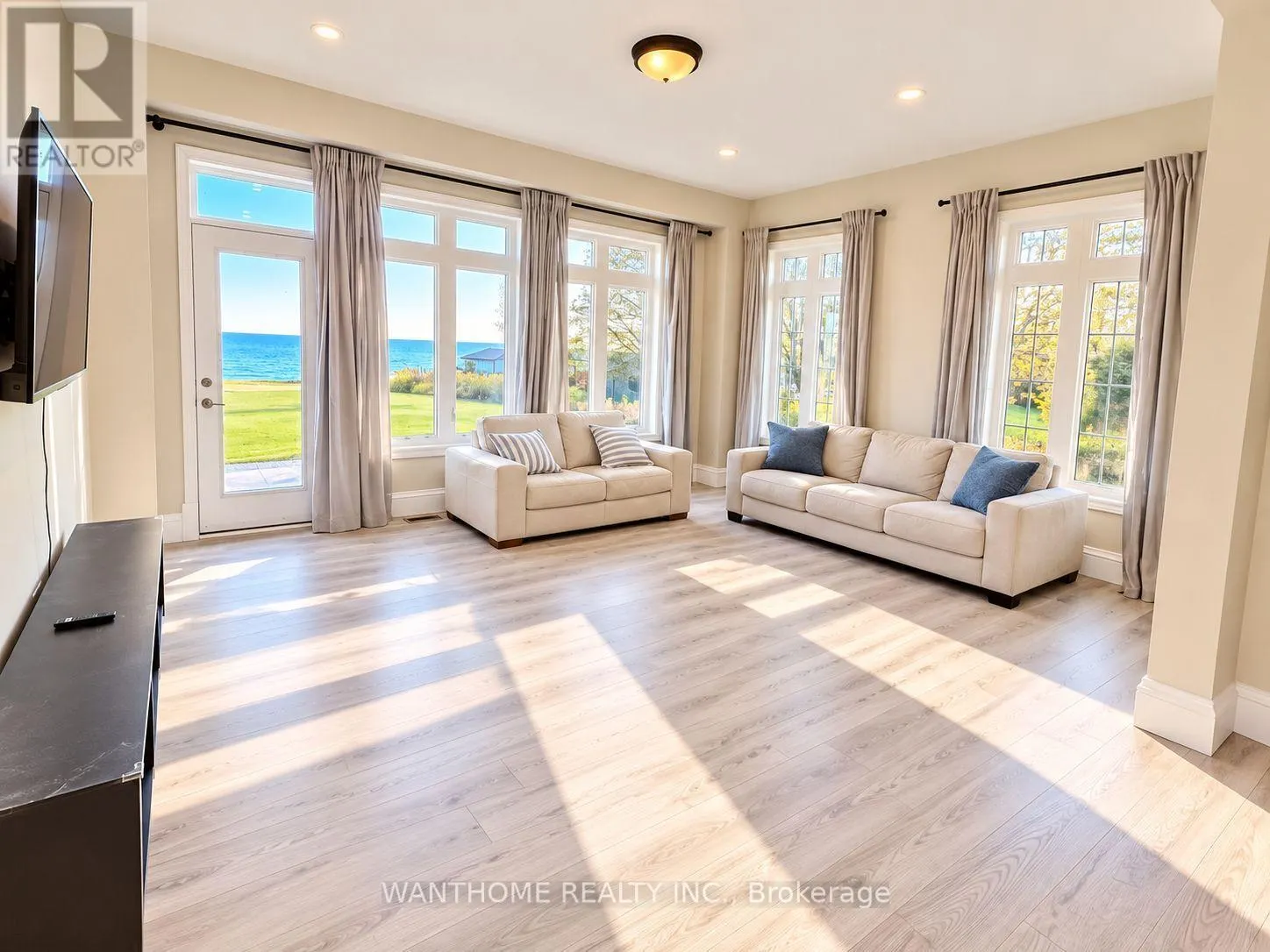 441 LAKESHORE ROAD