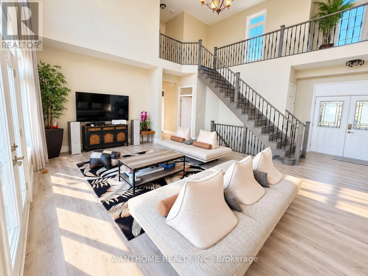 441 LAKESHORE ROAD