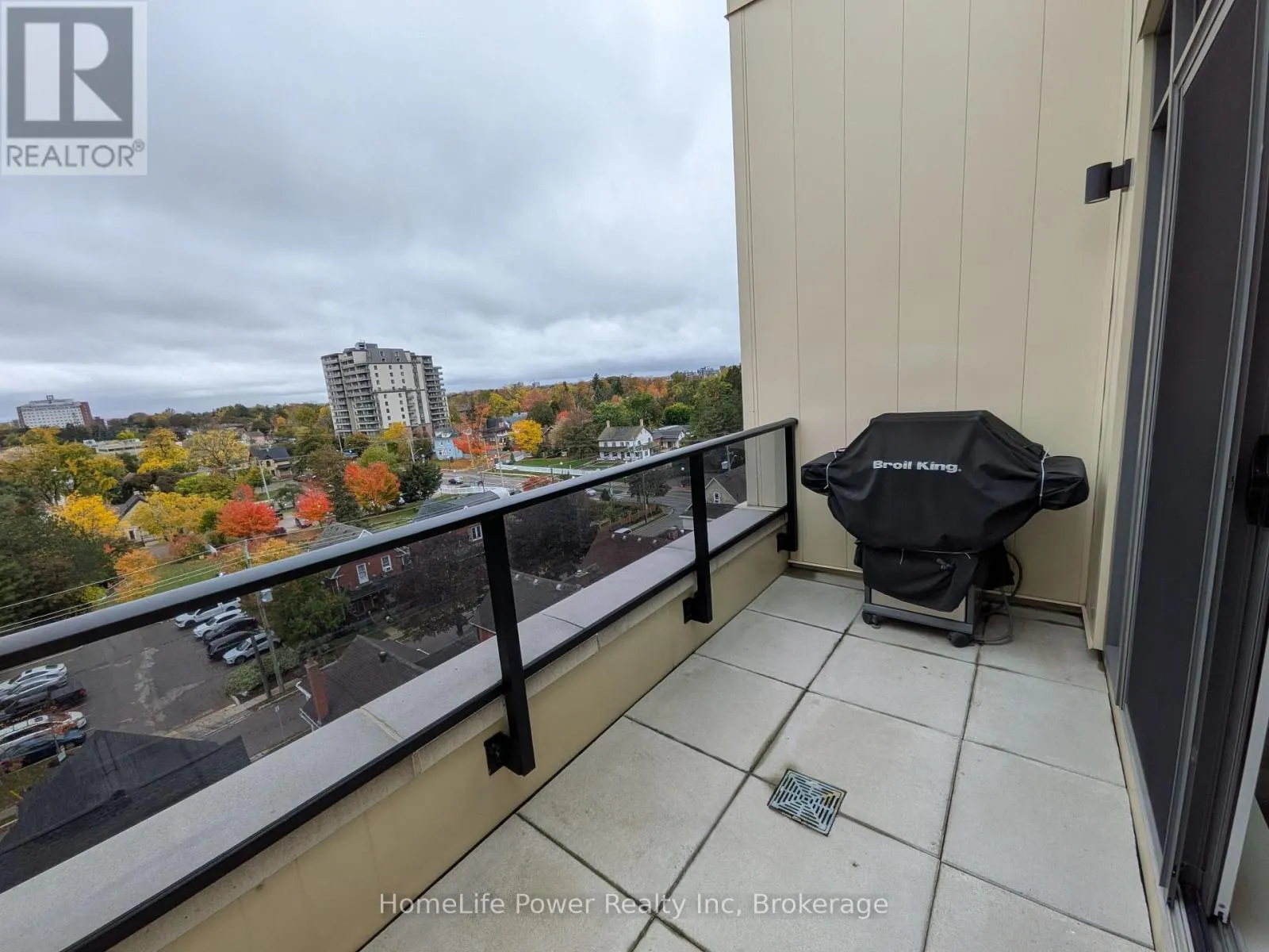 608 - 399 QUEEN STREET S #608