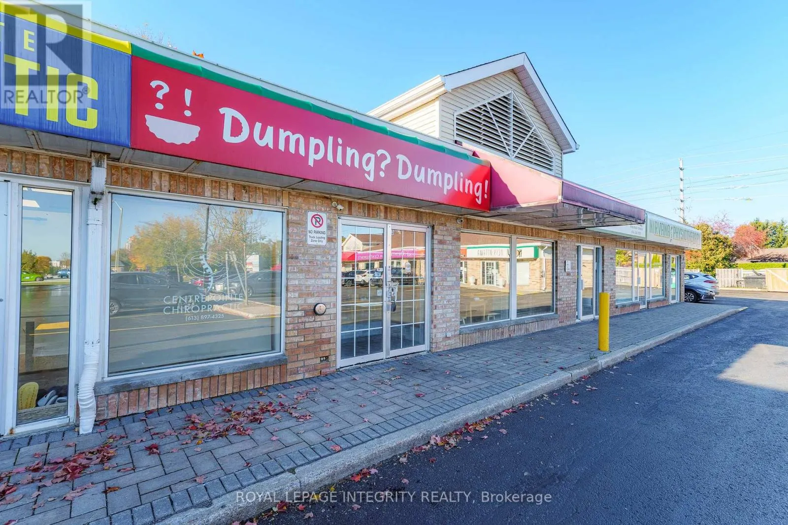 1-3 - 261 CENTREPOINTE DRIVE