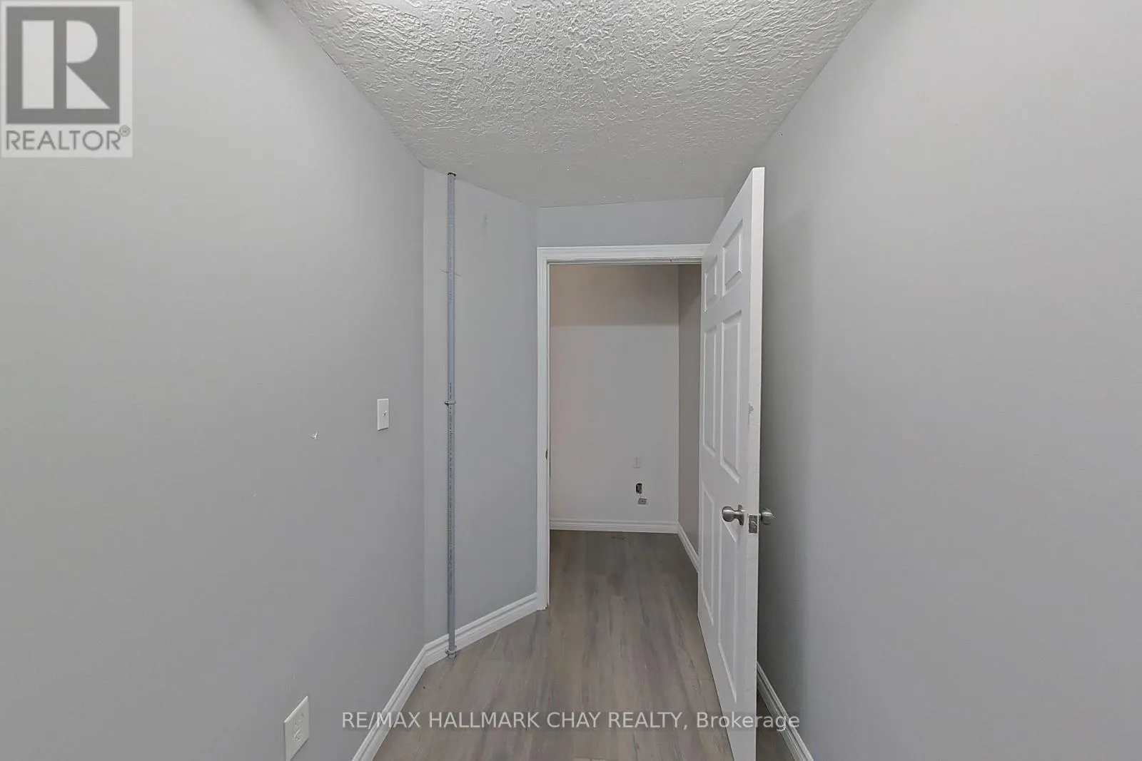 UNIT 1 - 717950 HIGHWAY 6