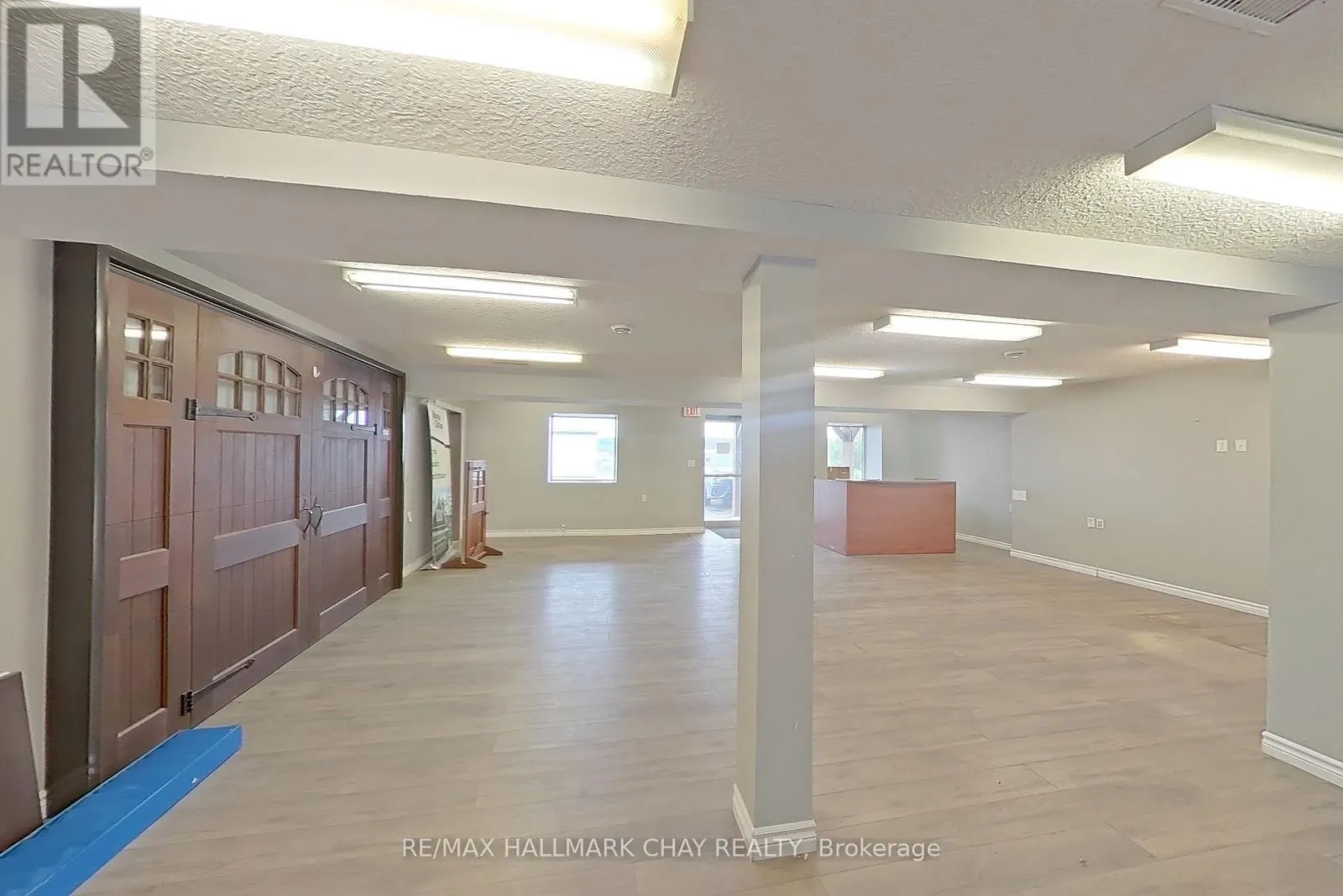 UNIT 1 - 717950 HIGHWAY 6